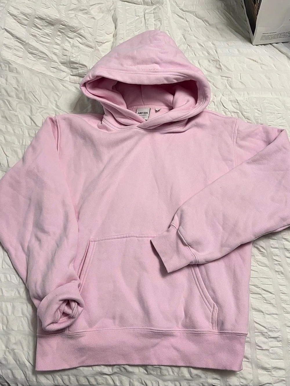 Aritzia Cozy Sweatfleece Perfect Hoodie
-VILLA PINK
-SIZE SMALL